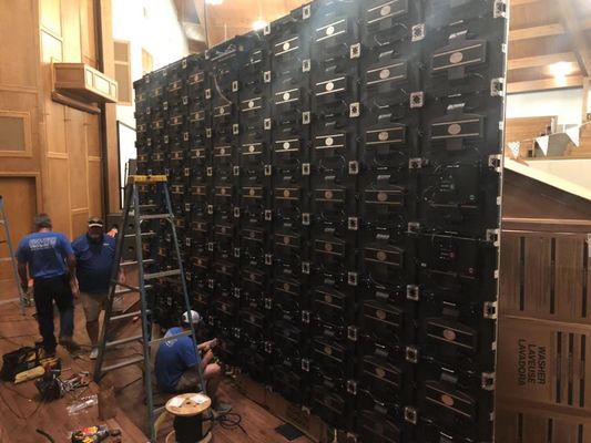 Зал конференций GCL Внутренний дисплейный экран полный цвет LED видеостены Легкая установка Дигитальный дисплей