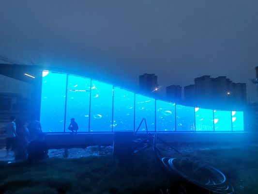 Профессиональное наружное стекло P3.9 Прозрачный светодиодный экран для рекламы