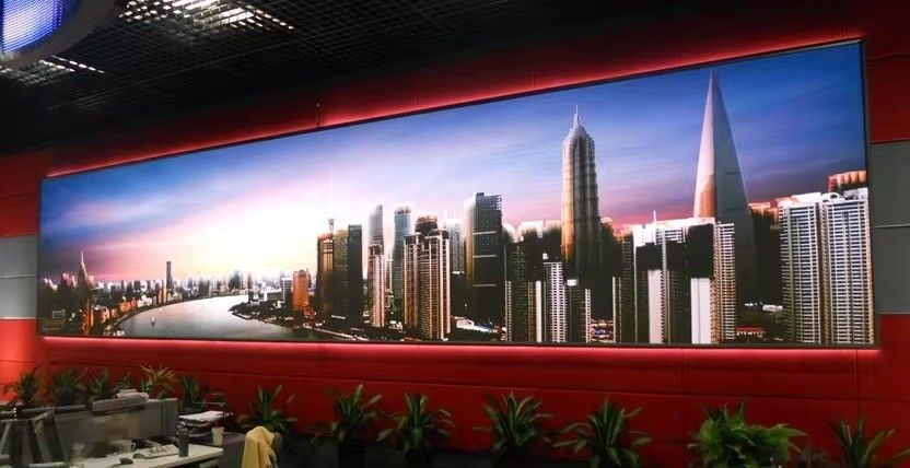 Дисплей 3 в 1 типа Small Pixel LED 600 мм Кабинет P1.25 Внутренний светодиодный дисплей